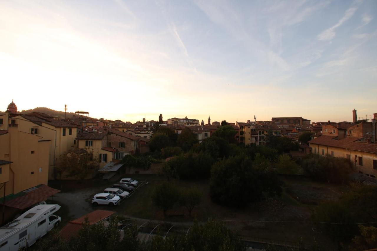 Apartamento Getthekey L'Attico Degli Orti Bolonia Exterior foto
